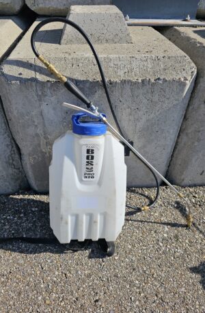 Electric 18 volt used backpack sprayer for pesticide applications